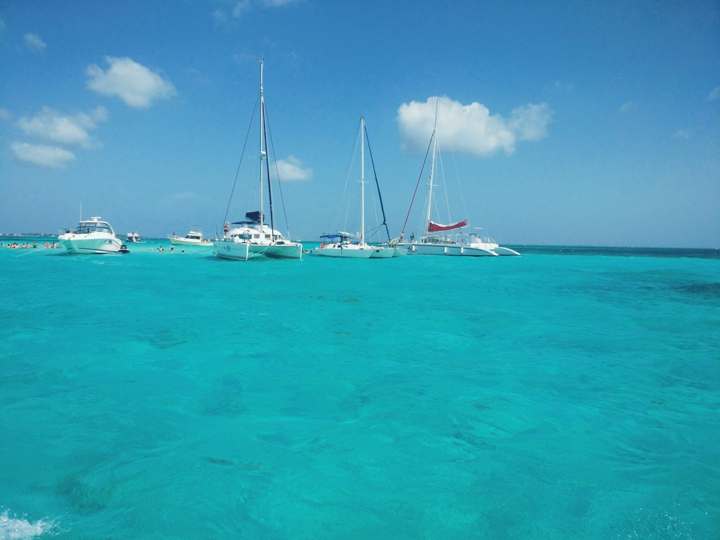 Gallivanting in Grand Cayman - Musings and Adventures